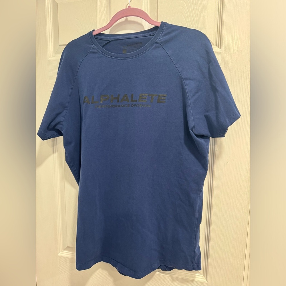 Alphalete shirt